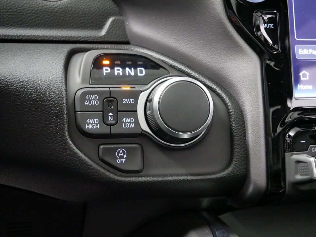 Thumbnail: 2026 RAM 1500 - 33