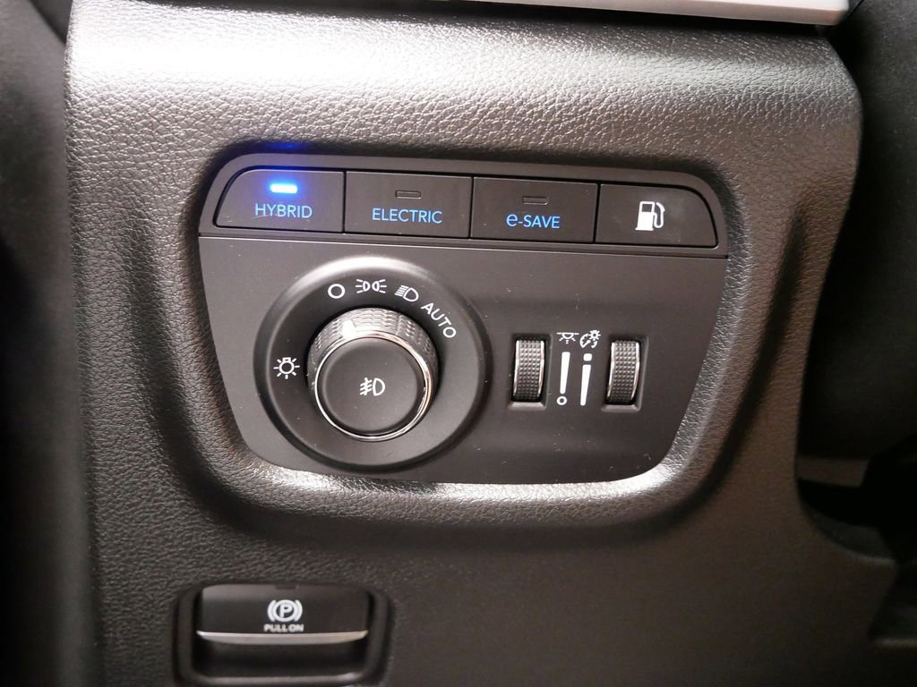 Thumbnail: 2024 Jeep Grand Cherokee - 21