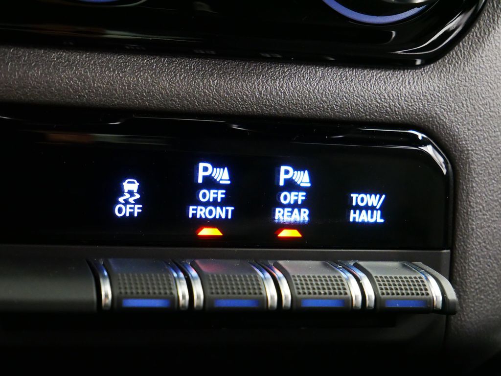 Thumbnail: 2025 RAM 1500 - 31