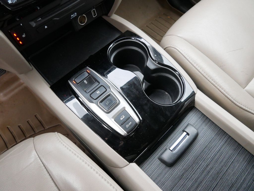 Thumbnail: 2019 Honda Pilot - 27