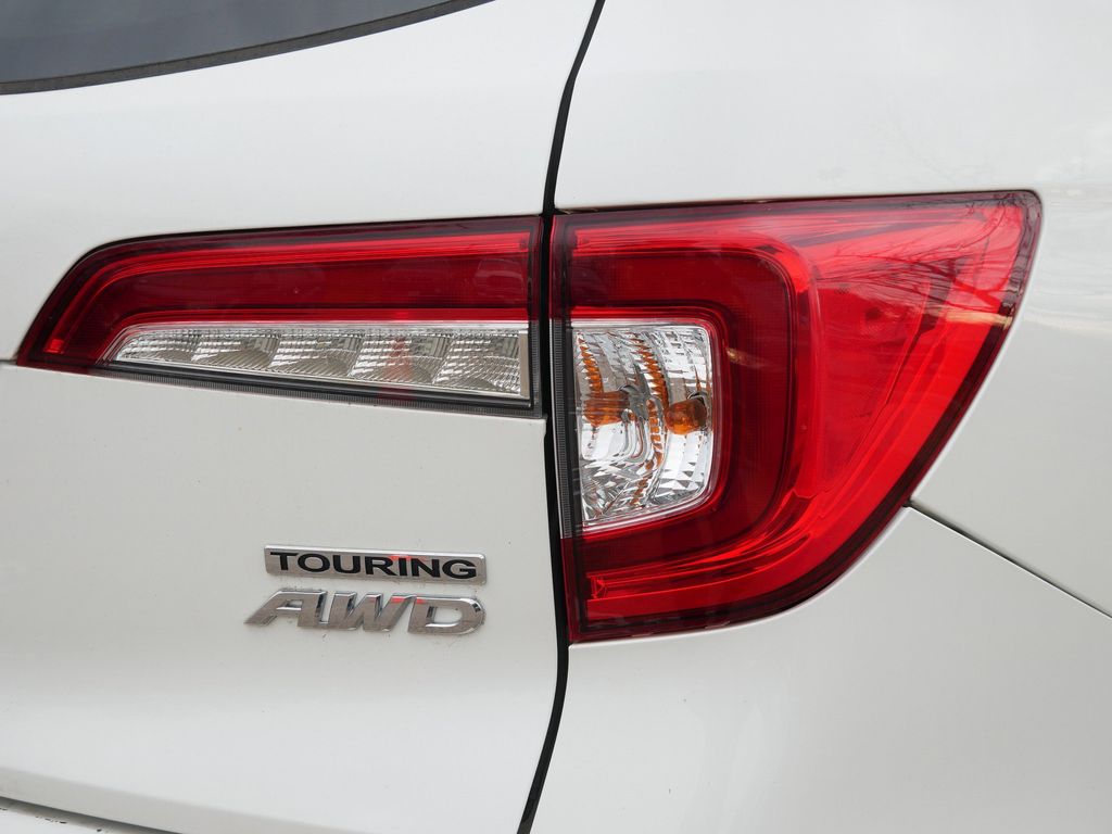 Thumbnail: 2019 Honda Pilot - 20