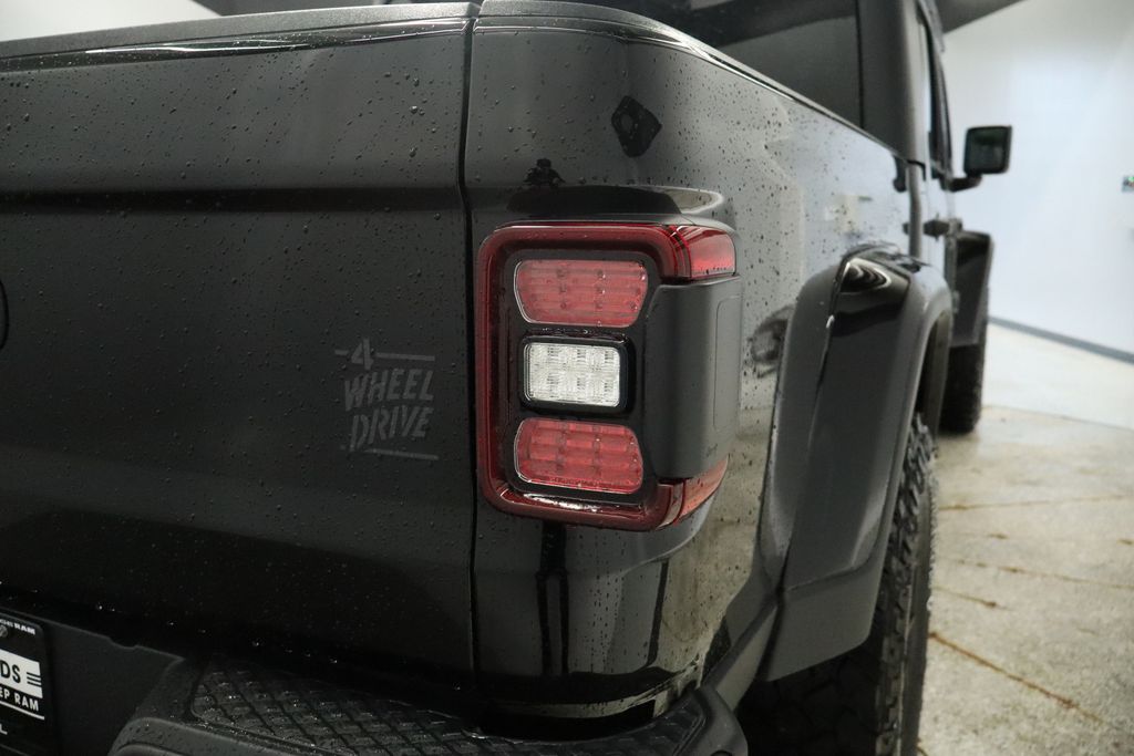 Thumbnail: 2026 Jeep Gladiator - 20