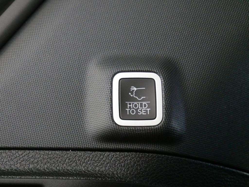 Thumbnail: 2024 Jeep Grand Cherokee - 29