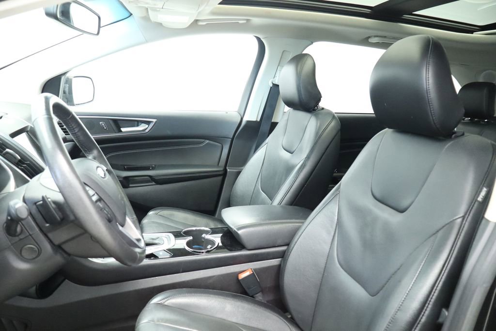 Thumbnail: 2017 Ford Edge - 32