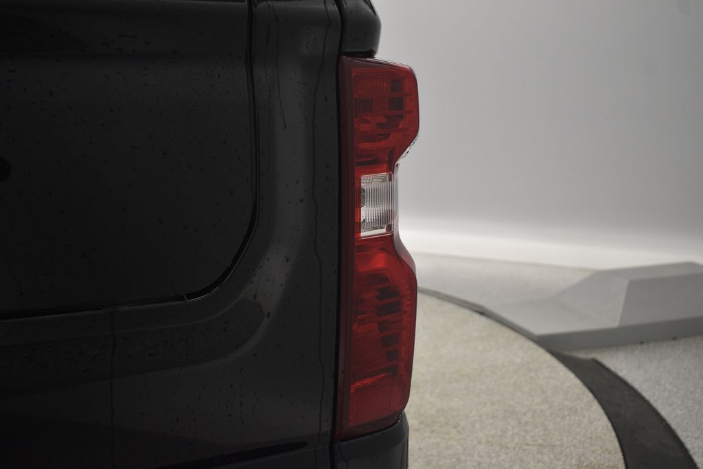 Thumbnail: 2022 Chevrolet Silverado 1500 - 19