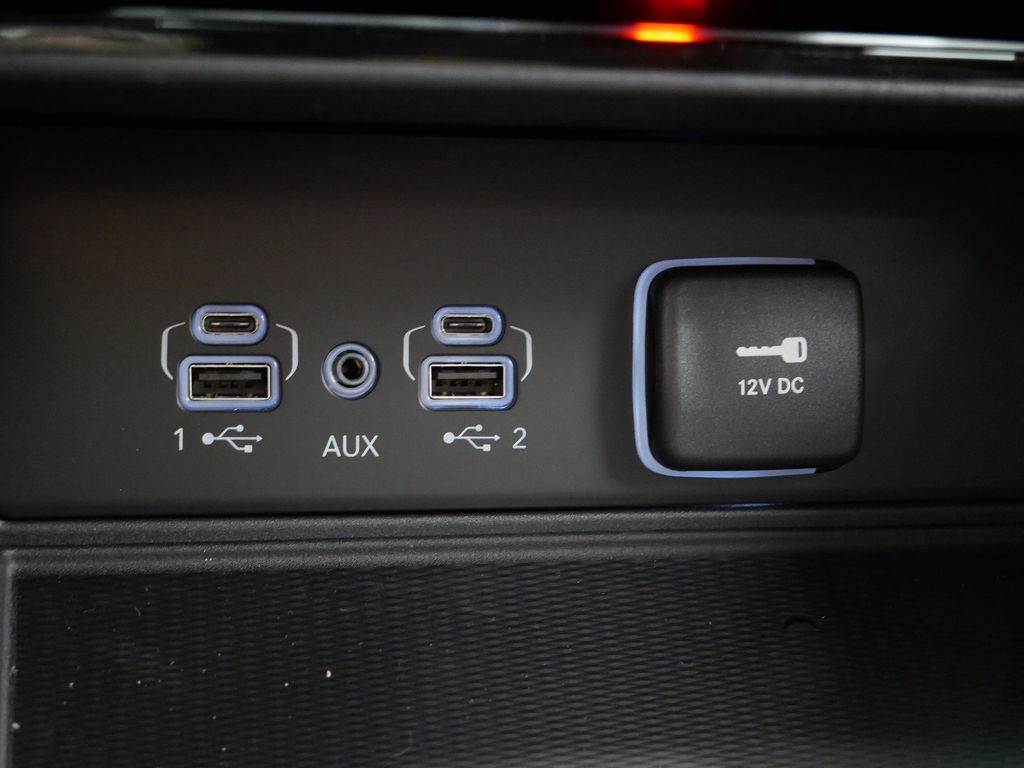 Thumbnail: 2025 Jeep Grand Cherokee - 40