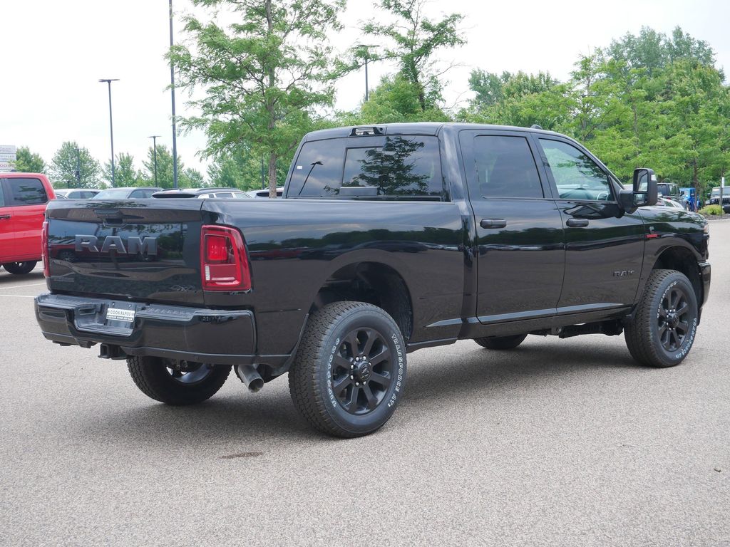 2025 RAM 3500 Big Horn 6