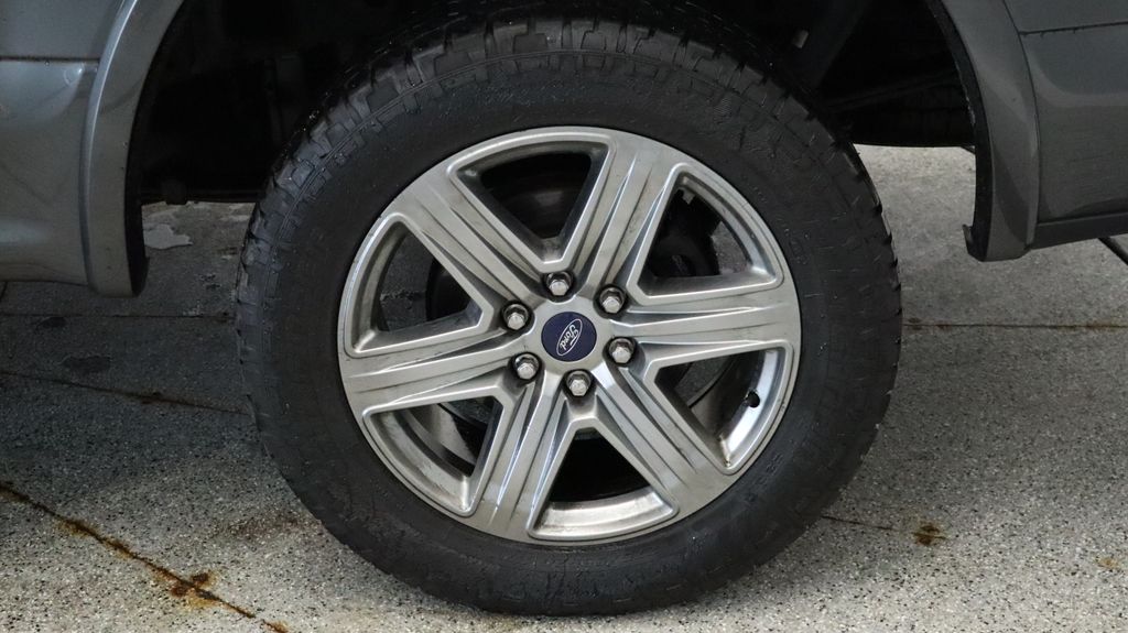 Thumbnail: 2018 Ford F-150 - 17
