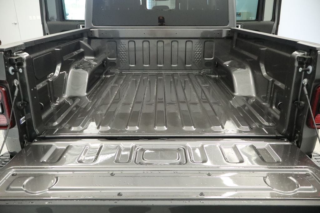 Thumbnail: 2026 Jeep Gladiator - 20