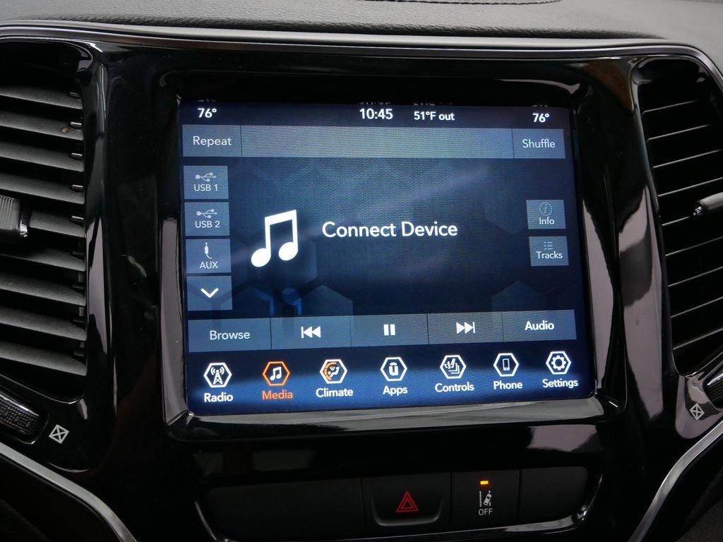 Thumbnail: 2022 Jeep Cherokee - 31