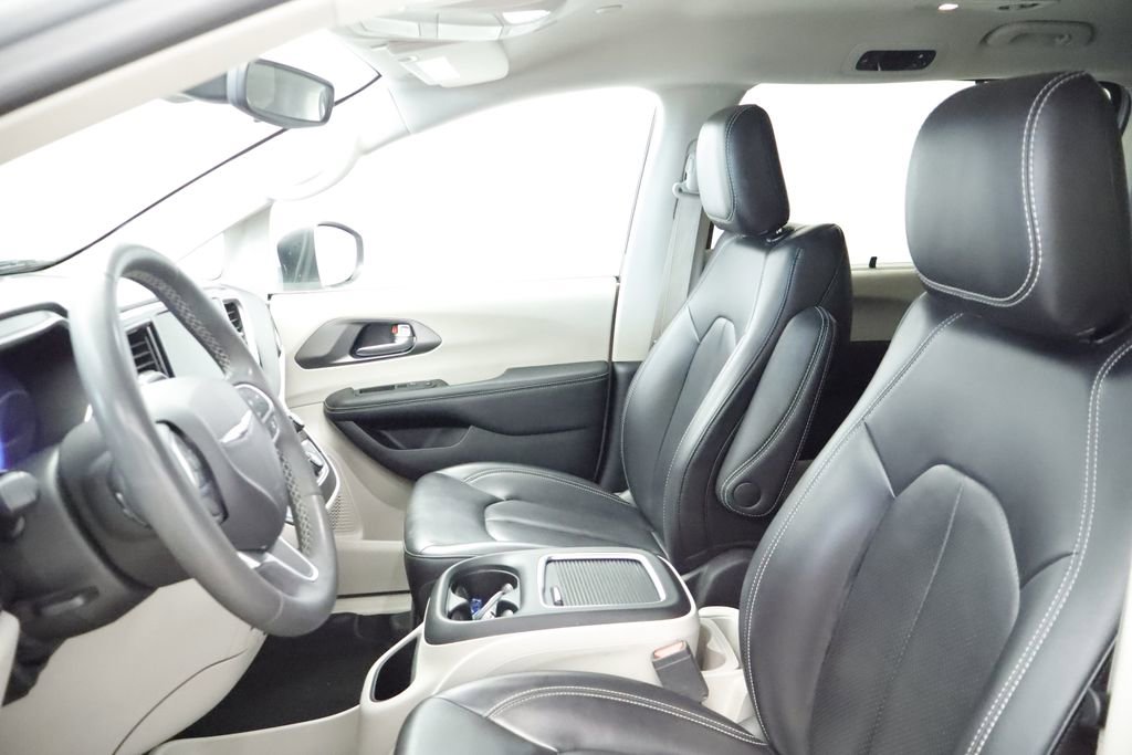 Thumbnail: 2023 Chrysler Pacifica - 28