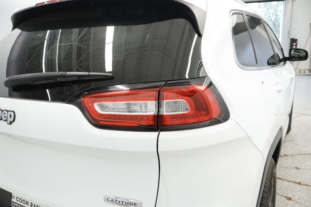 Thumbnail: 2014 Jeep Cherokee - 18