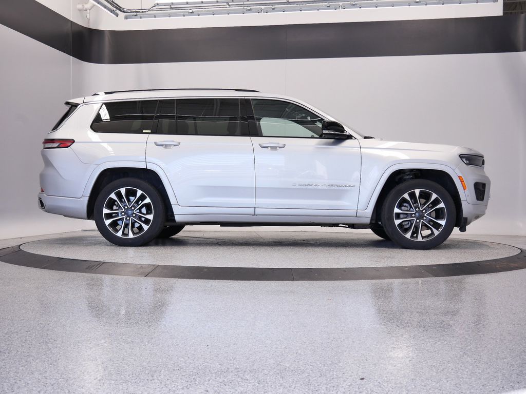 Thumbnail: 2024 Jeep Grand Cherokee L - 8