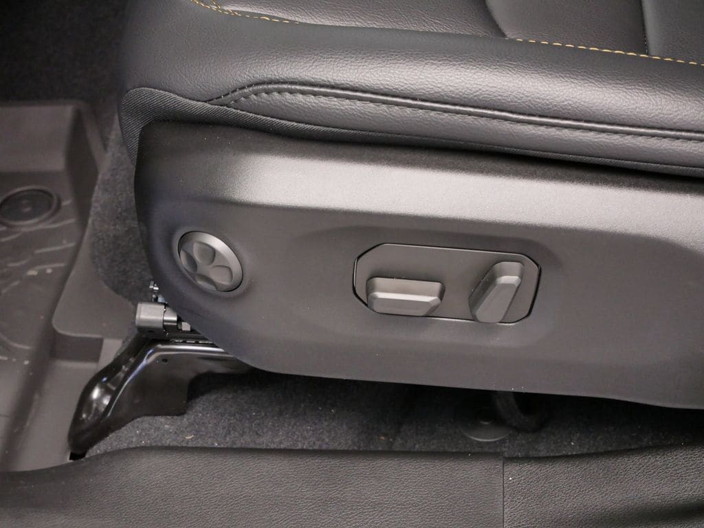 Thumbnail: 2025 Jeep Wrangler - 4