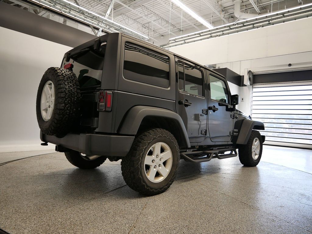 Thumbnail: 2017 Jeep Wrangler - 24