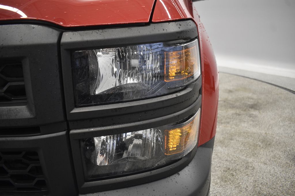 Thumbnail: 2015 Chevrolet Silverado 1500 - 6