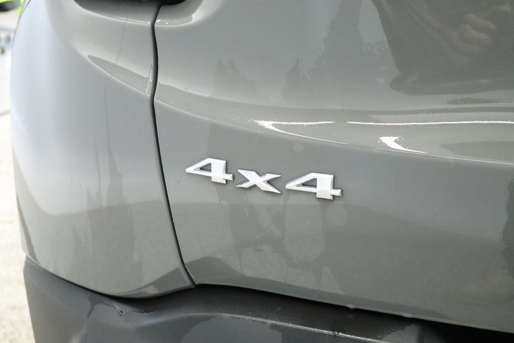 Thumbnail: 2022 Jeep Renegade - 21