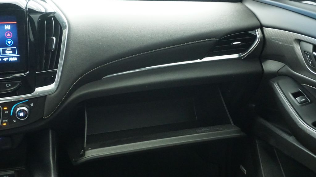 Thumbnail: 2023 Chevrolet Traverse - 27