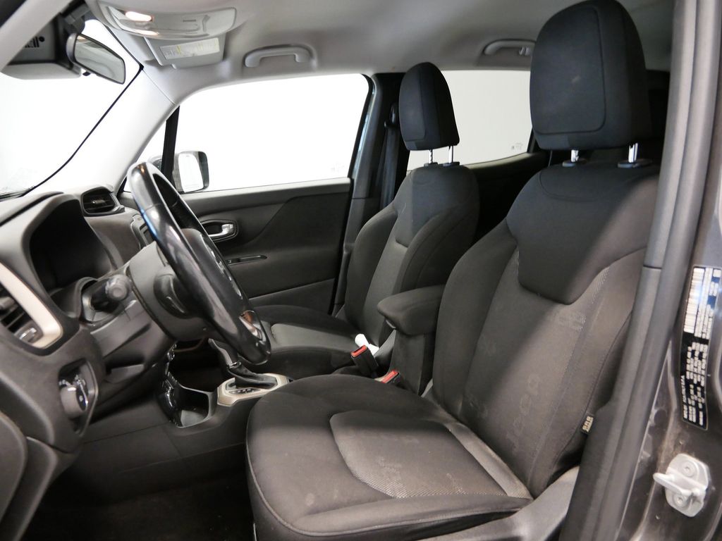 Thumbnail: 2017 Jeep Renegade - 18
