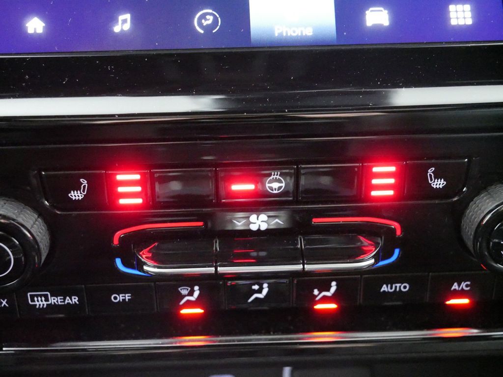 Thumbnail: 2024 Jeep Grand Cherokee - 48