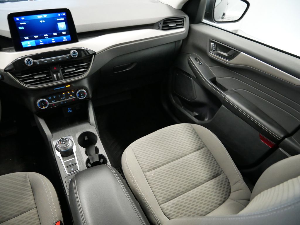 Thumbnail: 2022 Ford Escape - 28