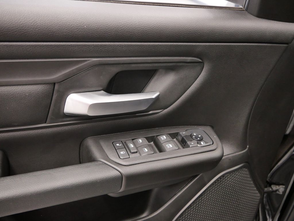 Thumbnail: 2025 RAM 1500 - 6