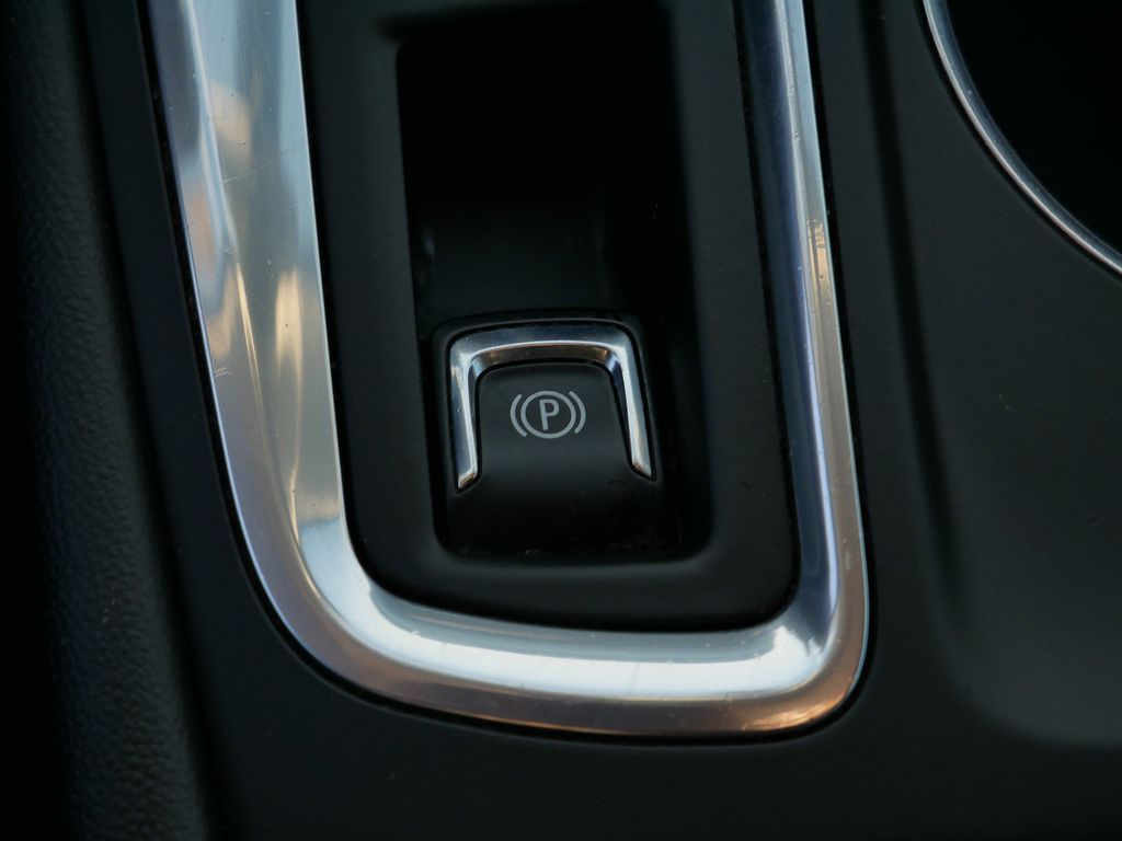 Thumbnail: 2019 Chevrolet Equinox - 39