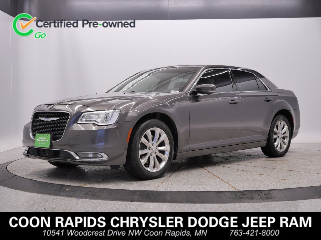2021 Chrysler 300 Touring