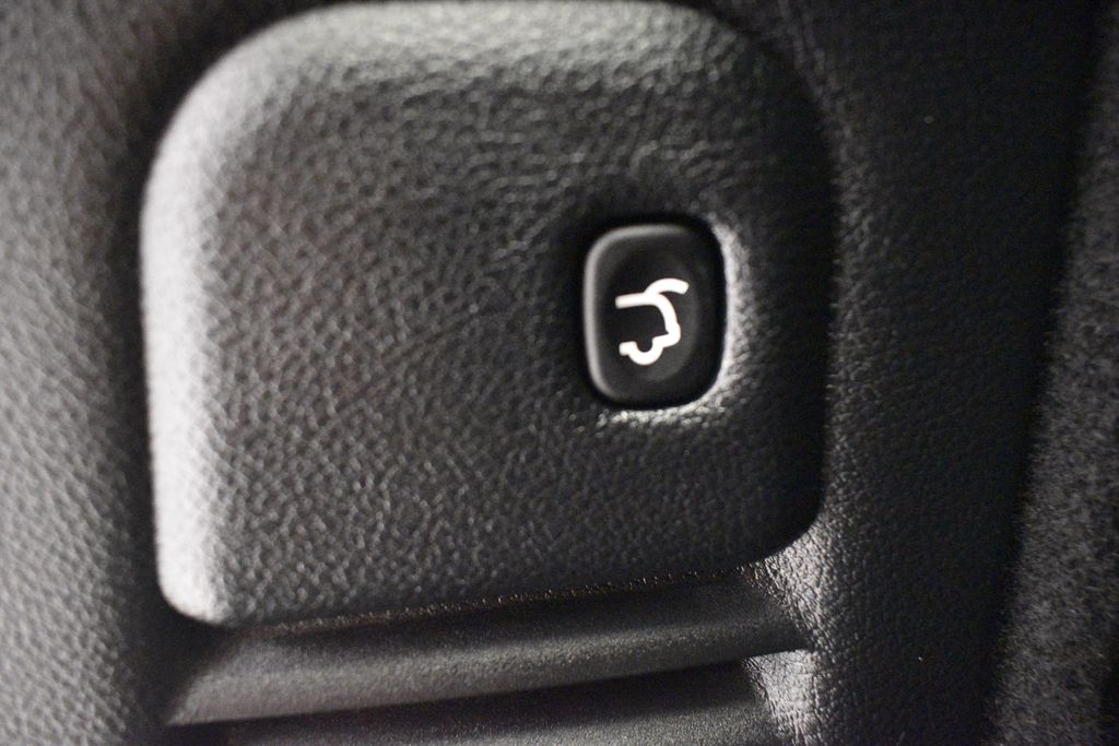 Thumbnail: 2020 Dodge Durango - 20