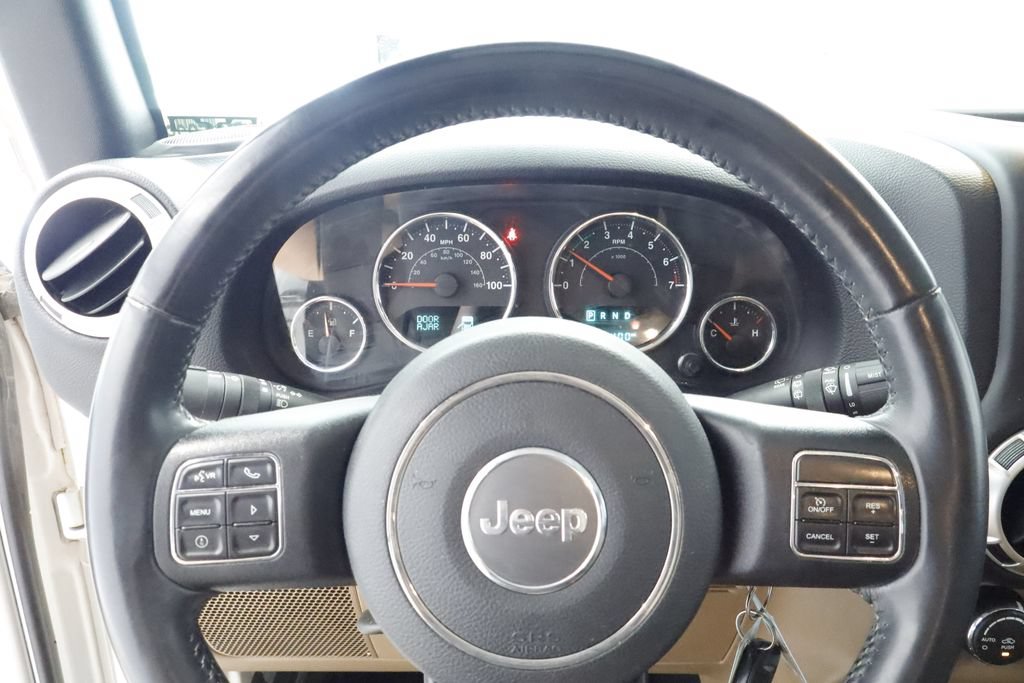 Thumbnail: 2017 Jeep Wrangler - 24
