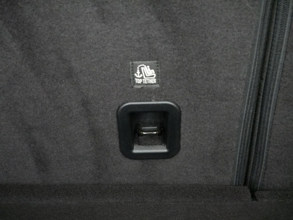 Thumbnail: 2022 Jeep Cherokee - 9