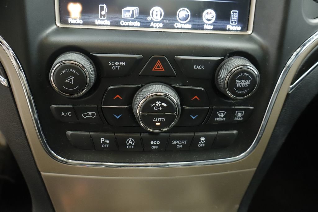 Thumbnail: 2017 Jeep Grand Cherokee - 35