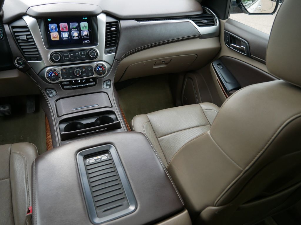 Thumbnail: 2016 Chevrolet Tahoe - 14