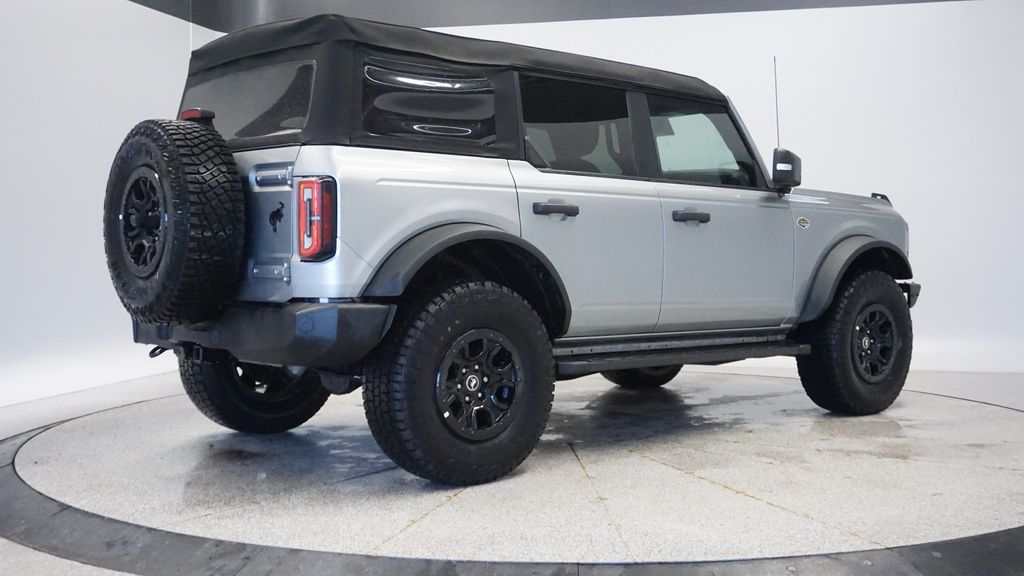 Thumbnail: 2023 Ford Bronco - 11