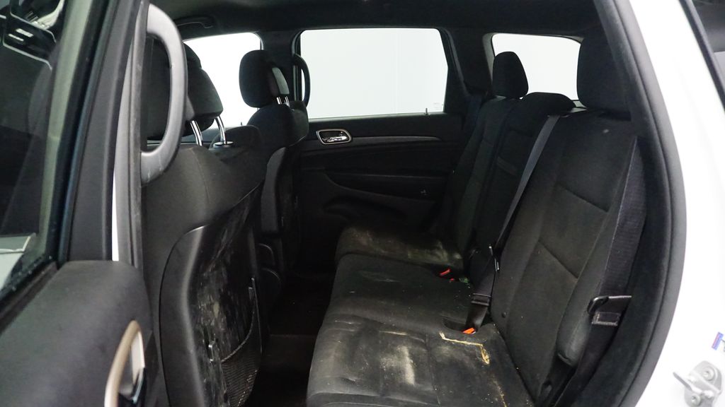 Thumbnail: 2017 Jeep Grand Cherokee - 20