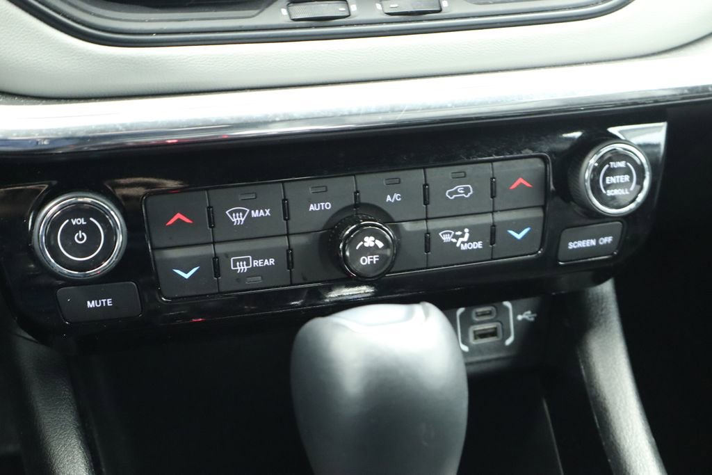 Thumbnail: 2024 Jeep Compass - 44
