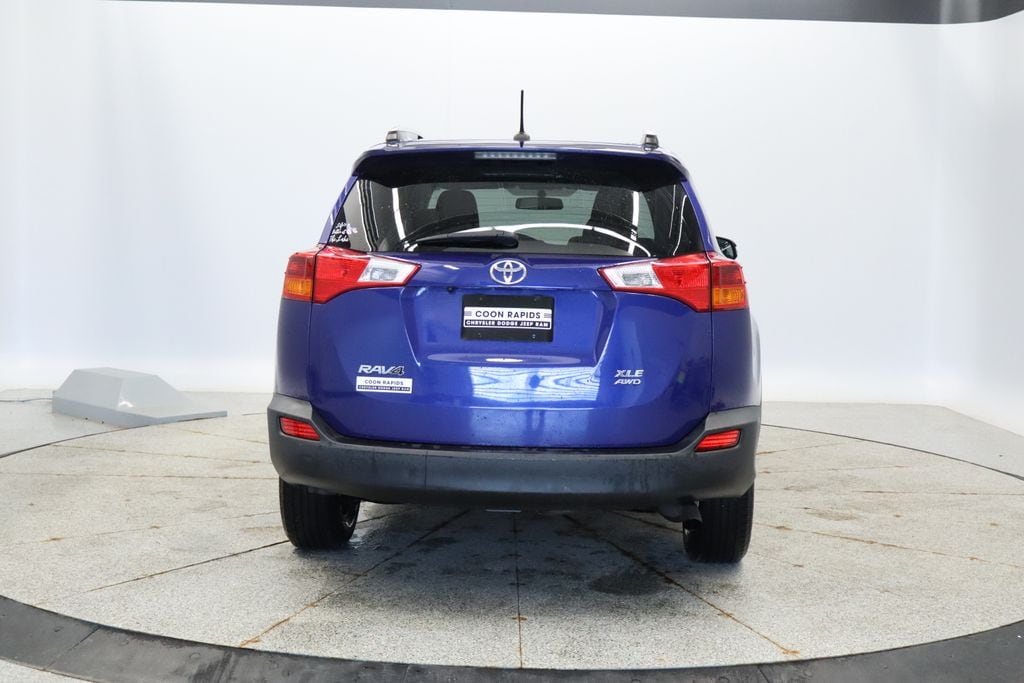 Thumbnail: 2015 Toyota RAV4 - 4