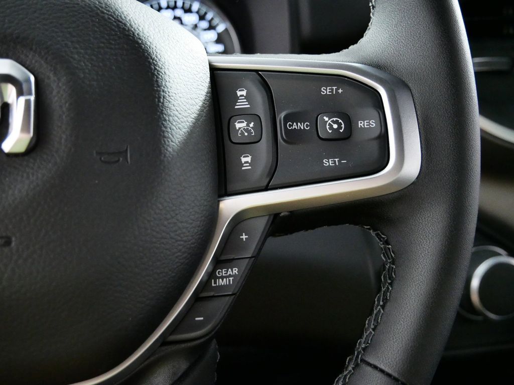 Thumbnail: 2025 RAM 1500 - 41