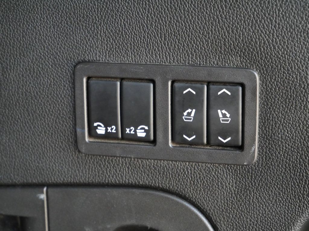 Thumbnail: 2020 Chevrolet Tahoe - 17