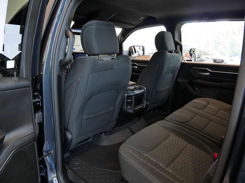 Thumbnail: 2026 RAM 1500 - 7