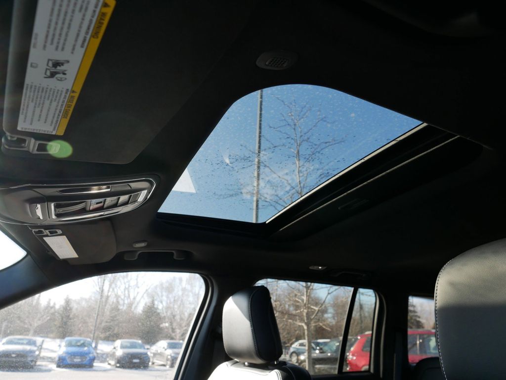 Thumbnail: 2024 Jeep Grand Cherokee - 22