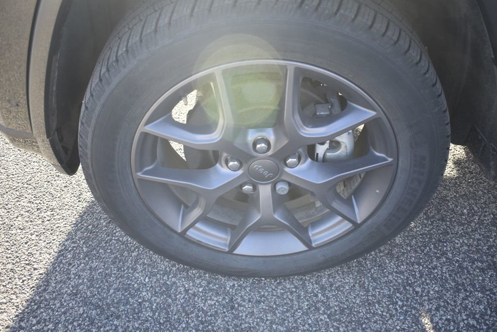 Thumbnail: 2021 Jeep Grand Cherokee - 2