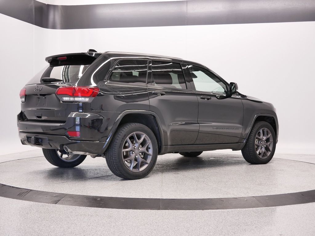 Thumbnail: 2021 Jeep Grand Cherokee - 6