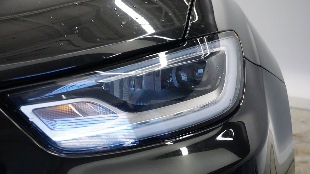 Thumbnail: 2023 Chrysler Pacifica - 9