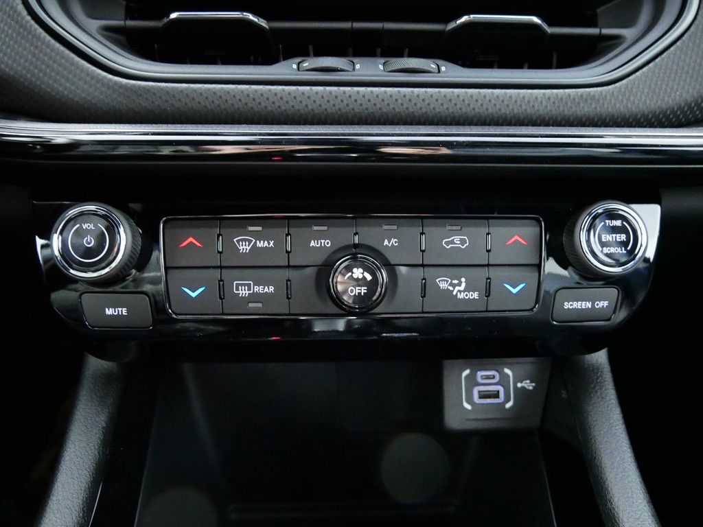 Thumbnail: 2024 Jeep Compass - 45