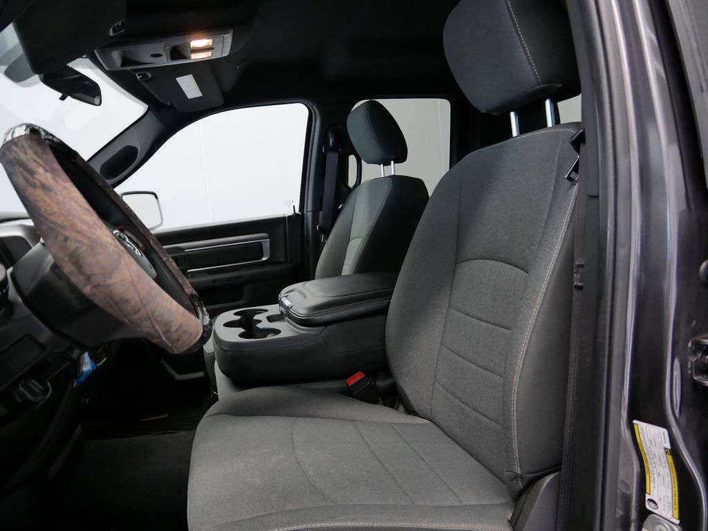 Thumbnail: 2021 RAM 1500 Classic - 26