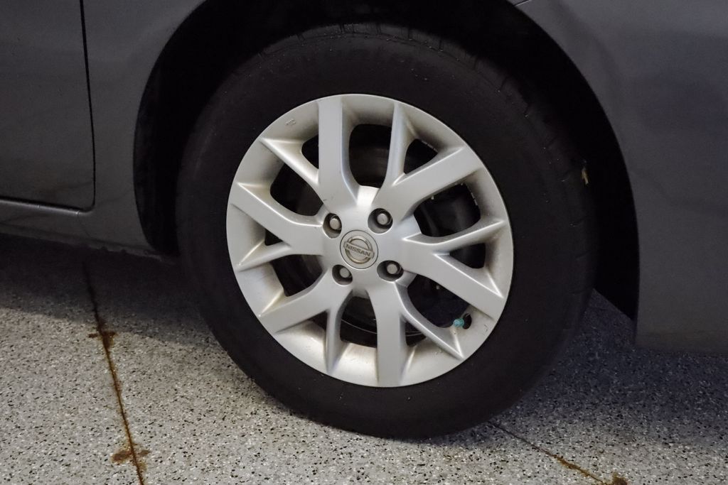 Thumbnail: 2018 Nissan Versa - 8