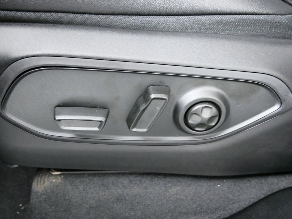 Thumbnail: 2025 Jeep Grand Cherokee L - 34