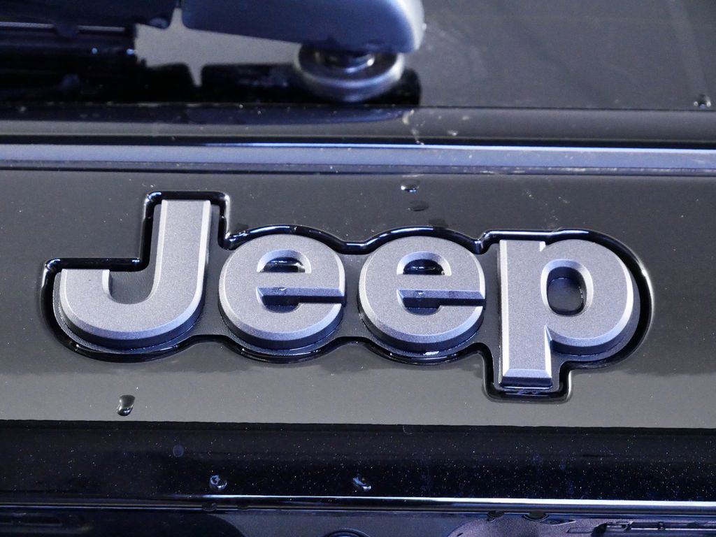 Thumbnail: 2024 Jeep Compass - 10