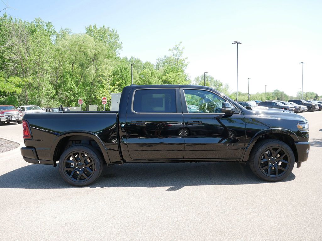 2025 RAM 1500 Laramie 8